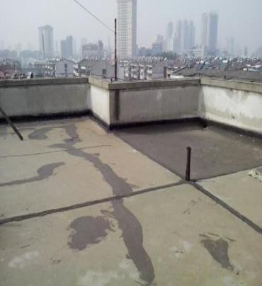 临澧漏水维修 楼顶漏水是什么原因，楼顶漏水维修方法是什么?